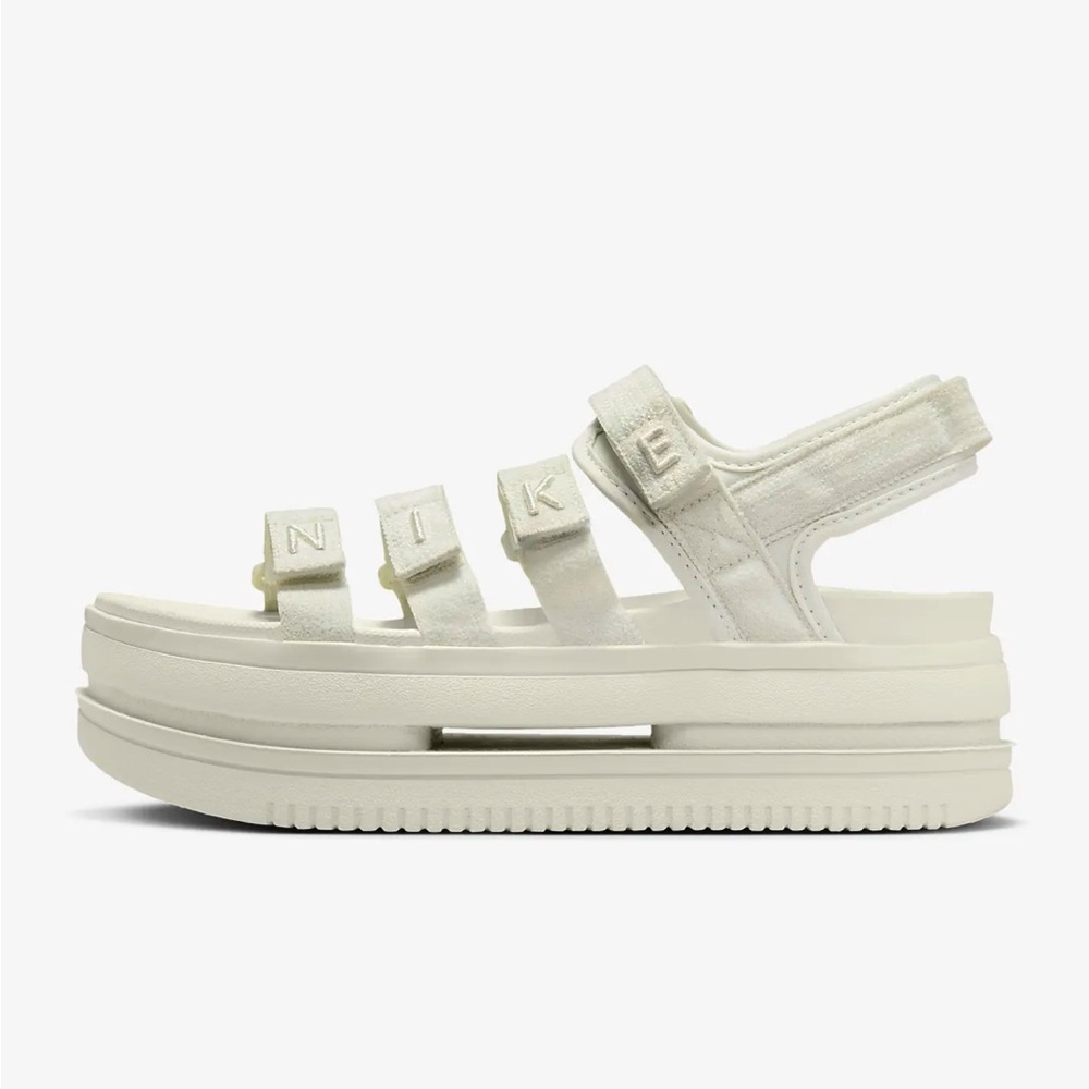 Nike Icon Classic SE Size 6